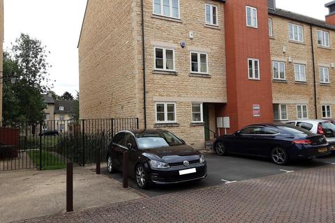 3 bedroom apartment to rent, Riverside Place, Stamford