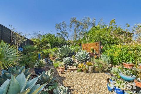 4 Parkfield Crescent, Feltham, TW13 7LA