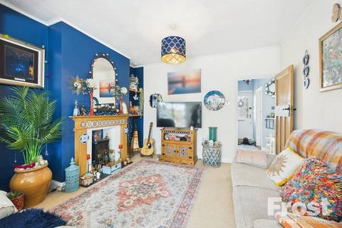 4 Parkfield Crescent, Feltham, TW13 7LA