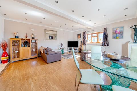 5 bedroom detached house for sale, Church Lane, Wexham