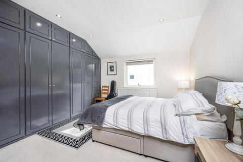 3 bedroom terraced house for sale, Camden Mews, London NW1