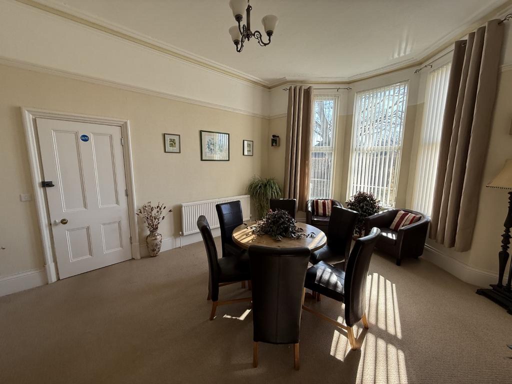 Living Room/Dining Room
