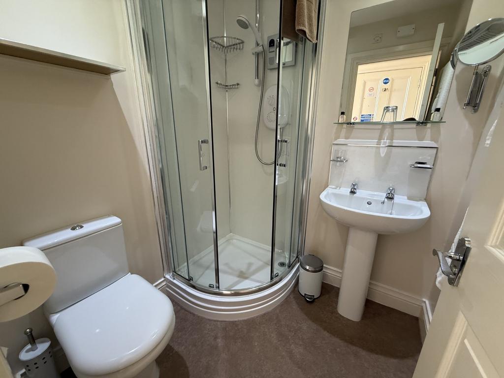 En-suite 6