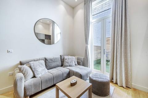 1 bedroom flat for sale, Redcliffe Square, Chelsea, London, SW10