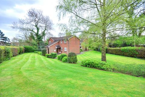 20 Huxley Close, Uxbridge, UB8 3PG