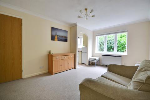 20 Huxley Close, Uxbridge, UB8 3PG