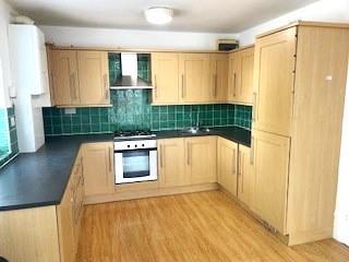 Kitchen 1.jpg