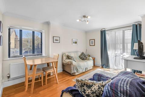 1 bedroom flat for sale, Taffrail House, Burrells Wharf Square, London