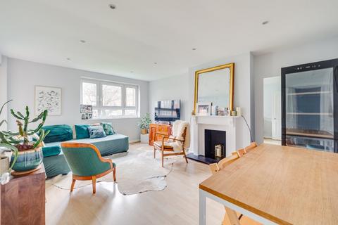 Barclay Close, Fulham, London