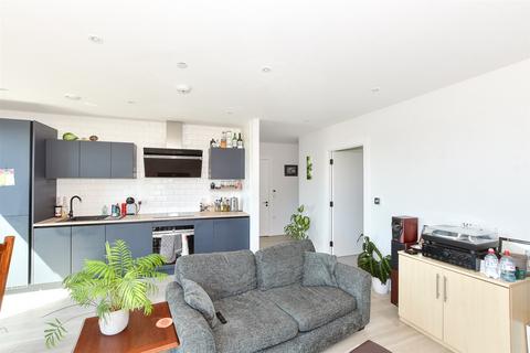 2 bedroom flat for sale, Saunders Park View, Brighton, East Sussex