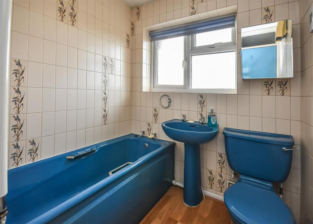 34 Rennison Drive-Bathroom.jpg