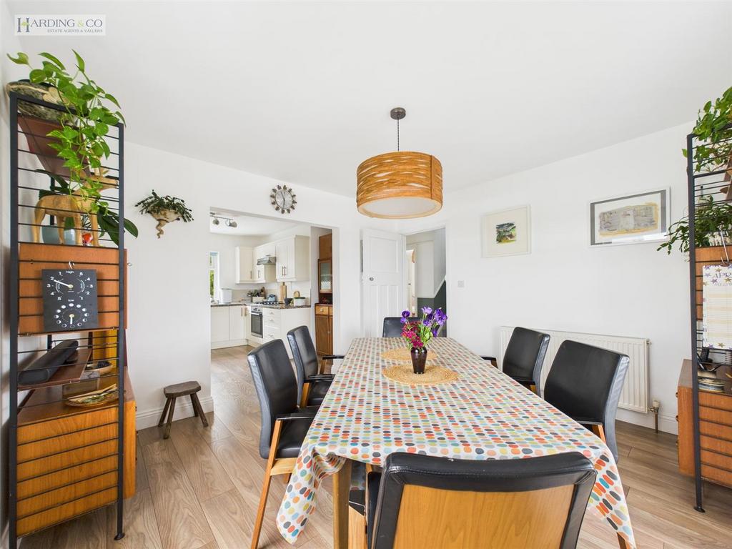 Dining room iii.jpg