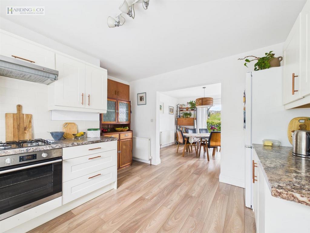 Kitchen iii.jpg
