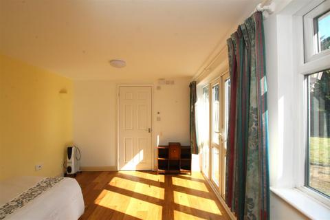 Restharrow, 34 Caistor Road, Market Rasen, LN8 3JA