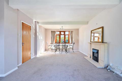 3 bedroom detached house for sale, Malmesbury Road, Chippenham