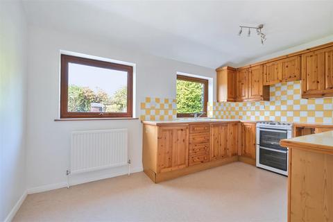 3 bedroom detached house for sale, Malmesbury Road, Chippenham