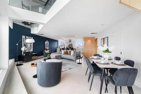 3 bedroom apartment for sale, Cinnabar Wharf Central, Wapping High Street, London, E1W
