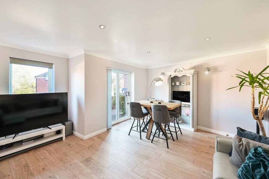 Apartment in York - View 3