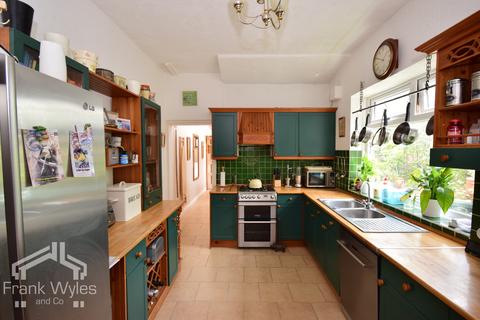 7 bedroom semi-detached house for sale, St Andrews Road South, St Annes on Sea, Lancashire
