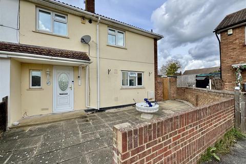 3 bedroom end of terrace house for sale, Orchard Road, Southminster