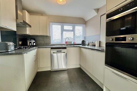 3 bedroom end of terrace house for sale, Orchard Road, Southminster