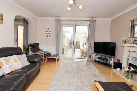 30 Mallard Close, Shefford, SG17 5YS