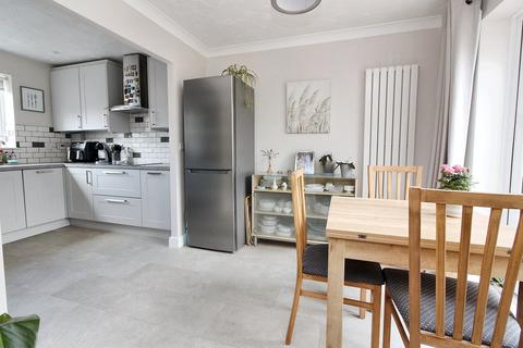 30 Mallard Close, Shefford, SG17 5YS