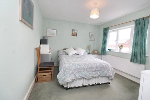 30 Mallard Close, Shefford, SG17 5YS