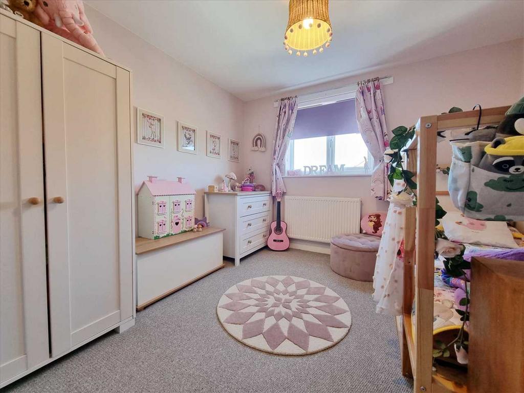 Bedroom 2: