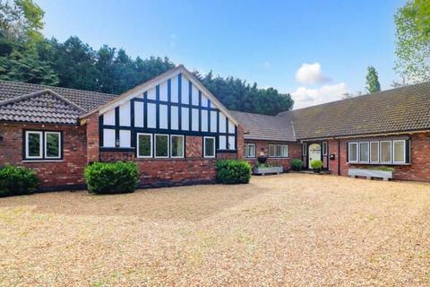 Joes Lodge Croxall Road, Edingale, Tamworth, B79 9JF