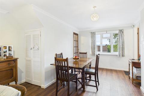 19 Edge View Walk, Kinver, Stourbridge, DY7 6AX