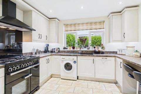 19 Edge View Walk, Kinver, Stourbridge, DY7 6AX