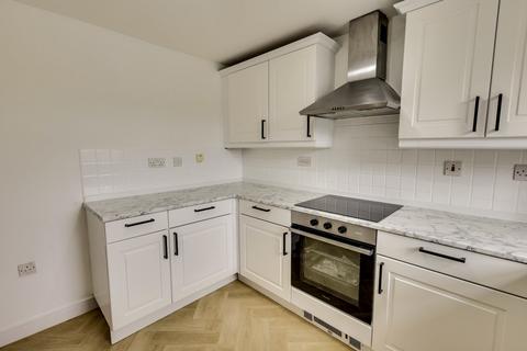 2 bedroom flat for sale, Waters Walk, Apperley Bridge, Bradford, West Yorkshire, BD10