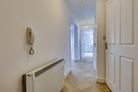 5e, 5 Waters Walk, Bradford, BD10 0LZ