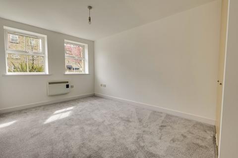 5e, 5 Waters Walk, Bradford, BD10 0LZ