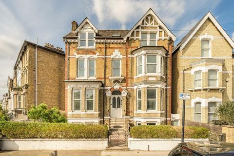 1 bedroom flat to rent, Endlesham Road, London SW12