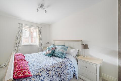 10 Carroll Place, Guildford, GU2 7AS