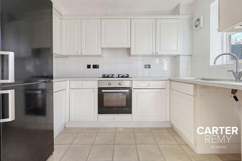 63 Holly Drive, South Ockendon, RM15 6TG