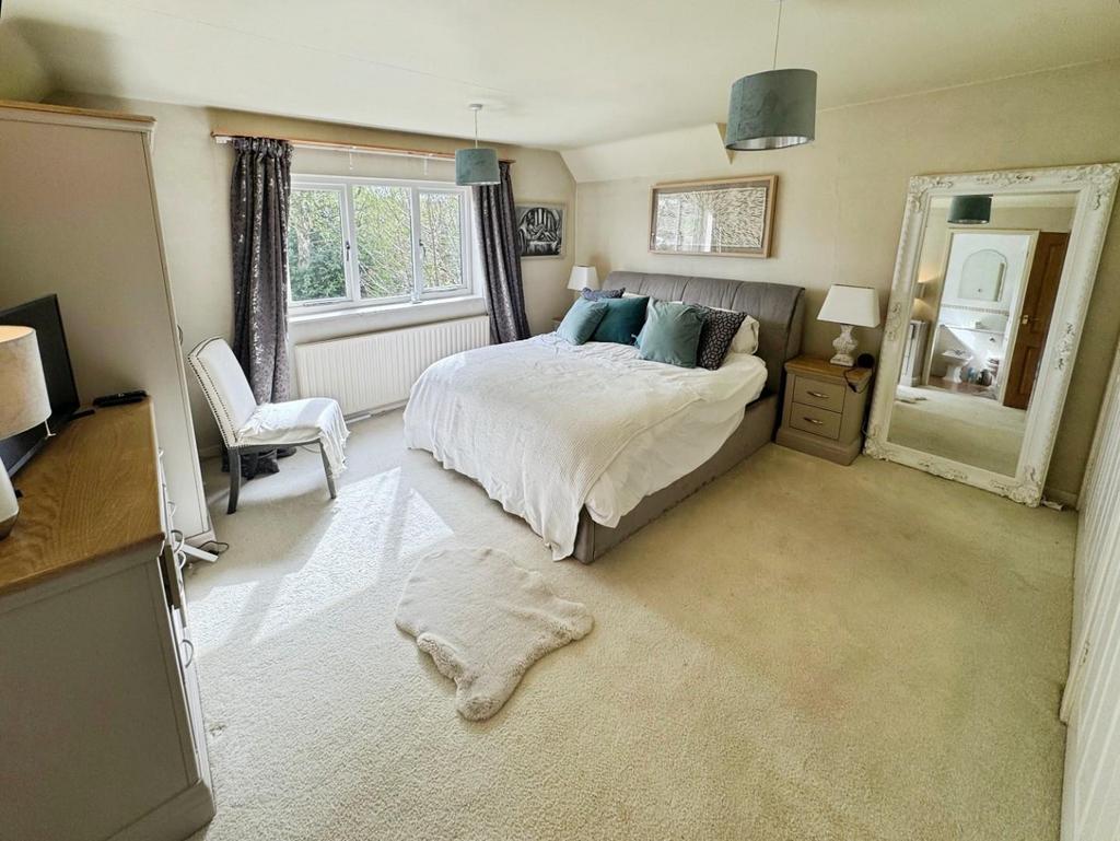 Bedroom One.jpg