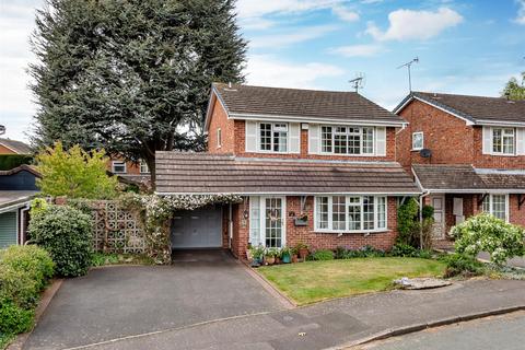 4 bedroom detached house for sale, Chestnut Drive, Wombourne, Wolverhampton