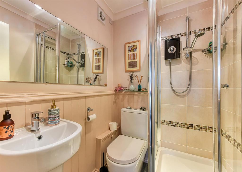 10 Chestnut Drive-Shower Room (2).jpg