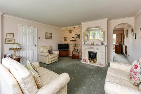4 bedroom detached house for sale, Chestnut Drive, Wombourne, Wolverhampton