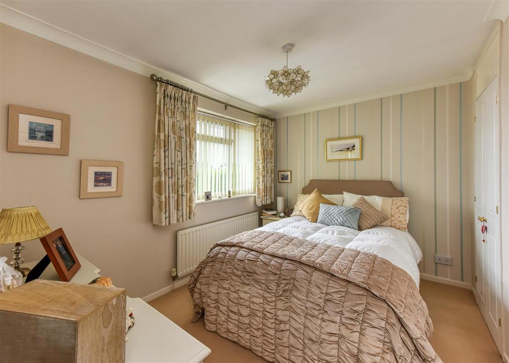 10 Chestnut Drive-Bedroom 2.jpg