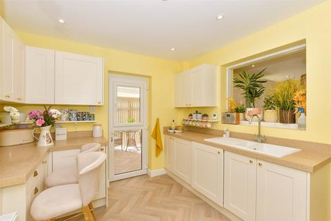 3 bedroom detached bungalow for sale, Rolfe Lane, New Romney, Kent