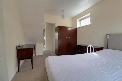 26 Brattswood Drive, Church Lawton, Stoke-on-trent, ST7 3EJ