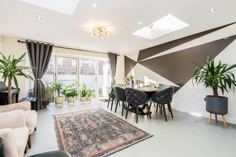 5 bedroom townhouse for sale, Honeyman Close, Brondesbury Park, NW6