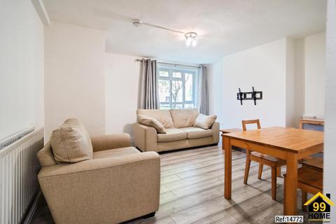 4 bedroom flat to rent, Jewell House, London, SW12