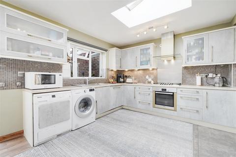 3 bedroom semi-detached house for sale, Greencroft Road, Heston TW5