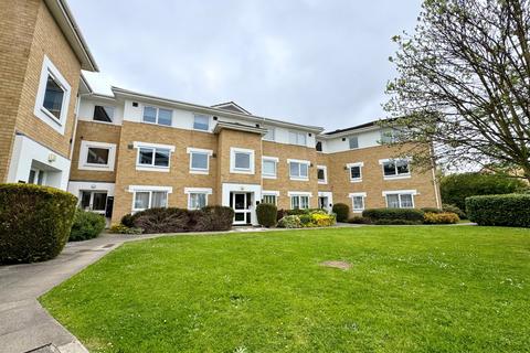 2 bedroom flat to rent, Grange Court, Chelmsford, Essex, CM2 9FA
