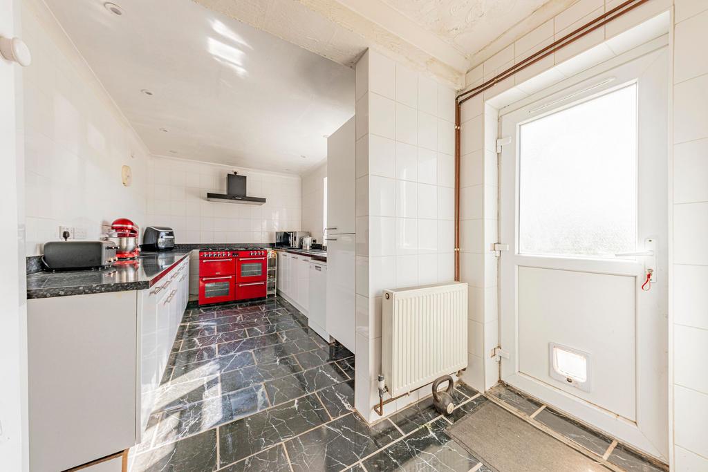 Kitchen (2)